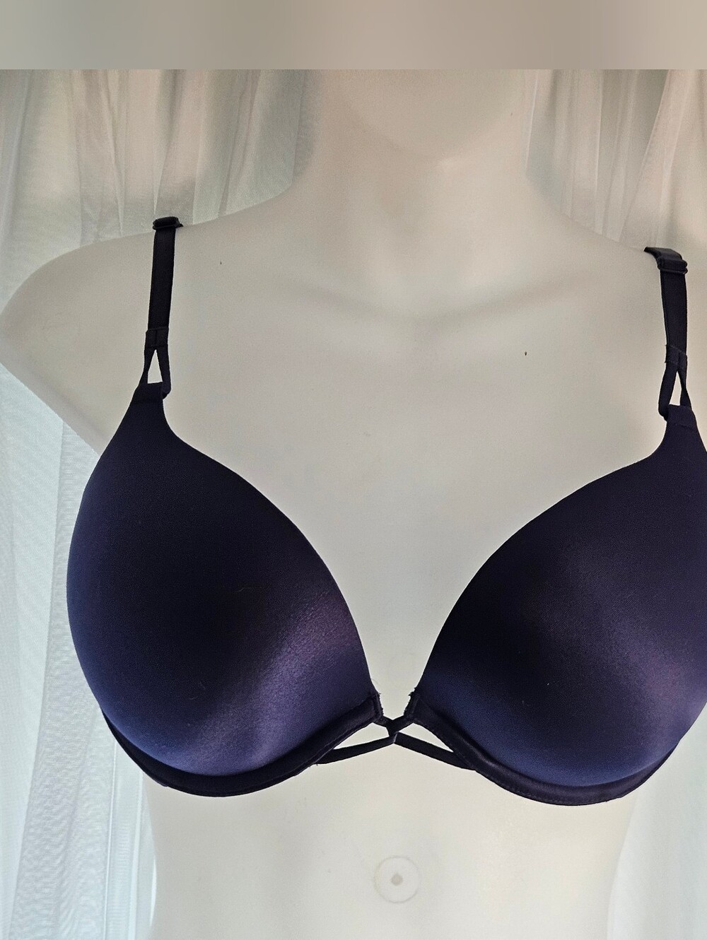 Victoria's Secret 36C Miraculous Add-2-Cups Pushup Bra